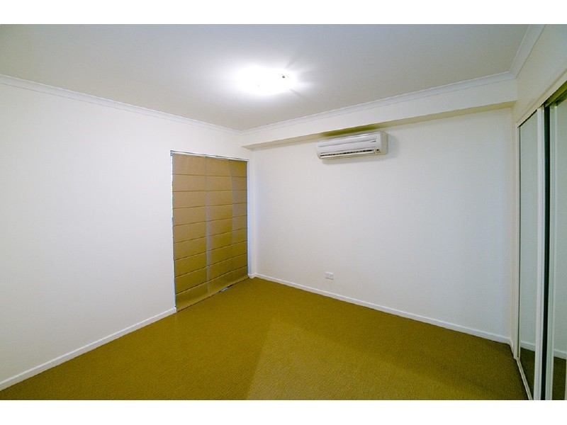 302/6 Victoria Parade, Rockhampton City QLD 4700